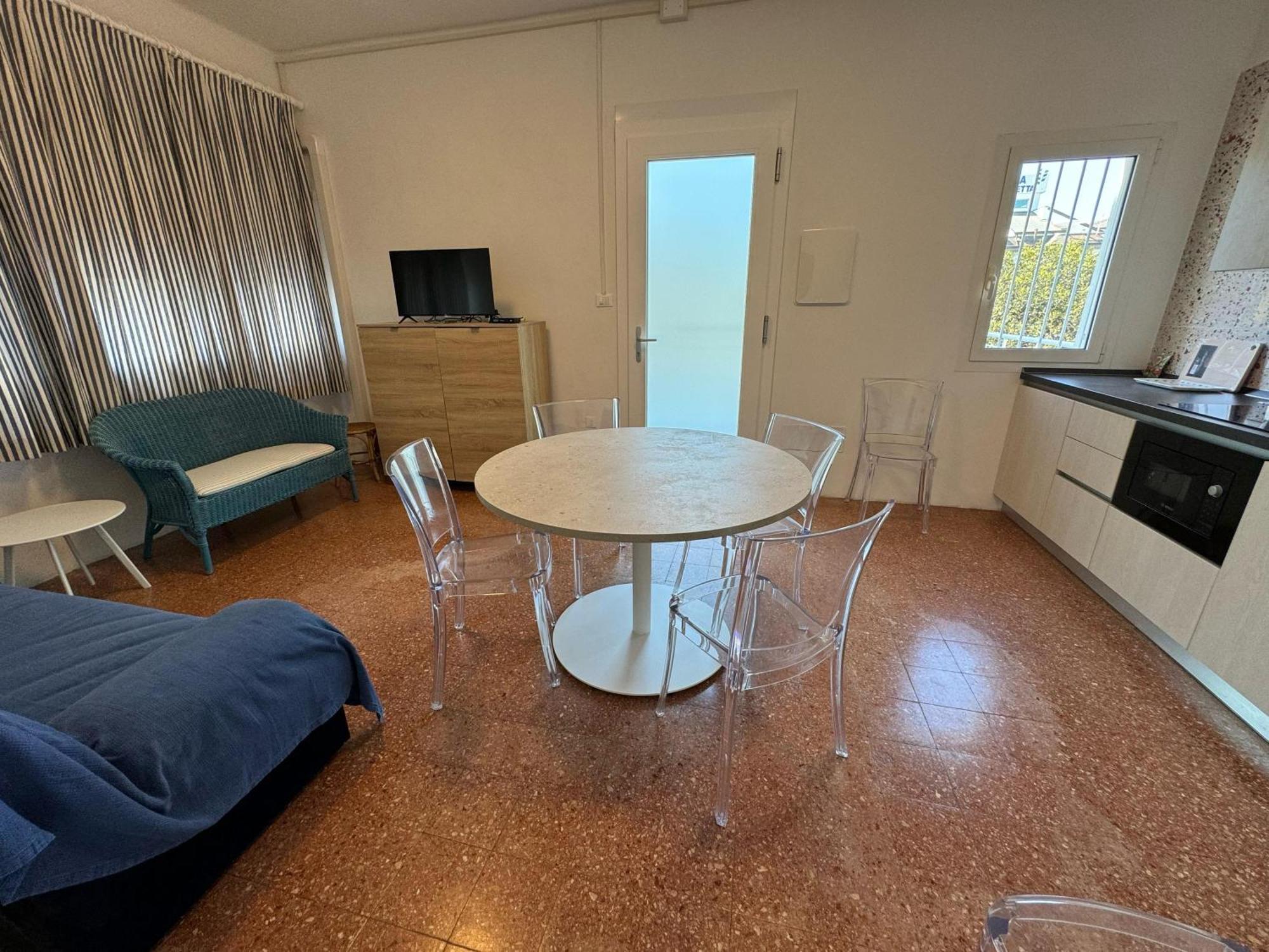 App4Rent Villa Zanetti - Appartamenti Con Spiaggia Privata Frontemare Lido di Jesolo Exterior photo
