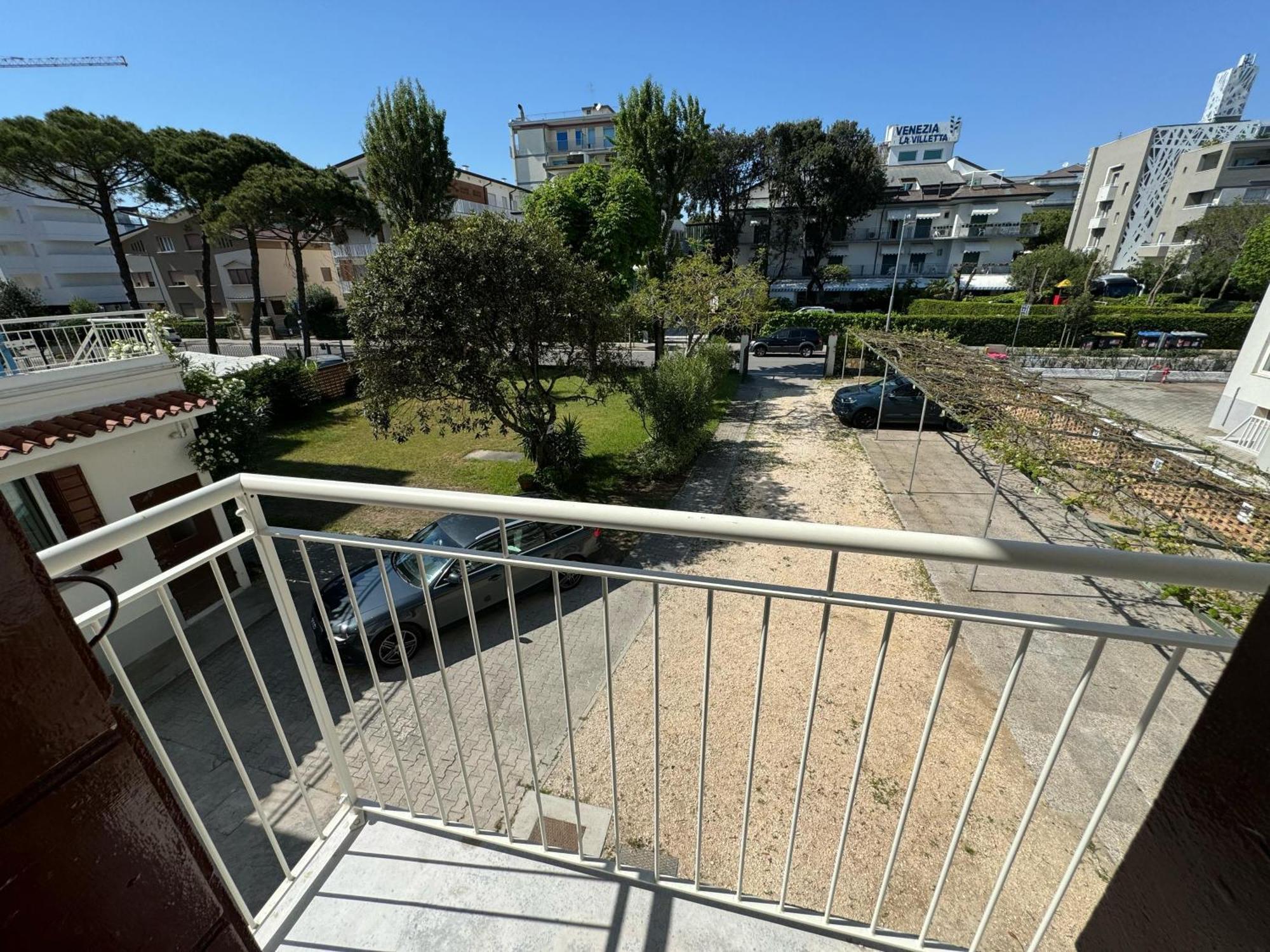 App4Rent Villa Zanetti - Appartamenti Con Spiaggia Privata Frontemare Lido di Jesolo Exterior photo